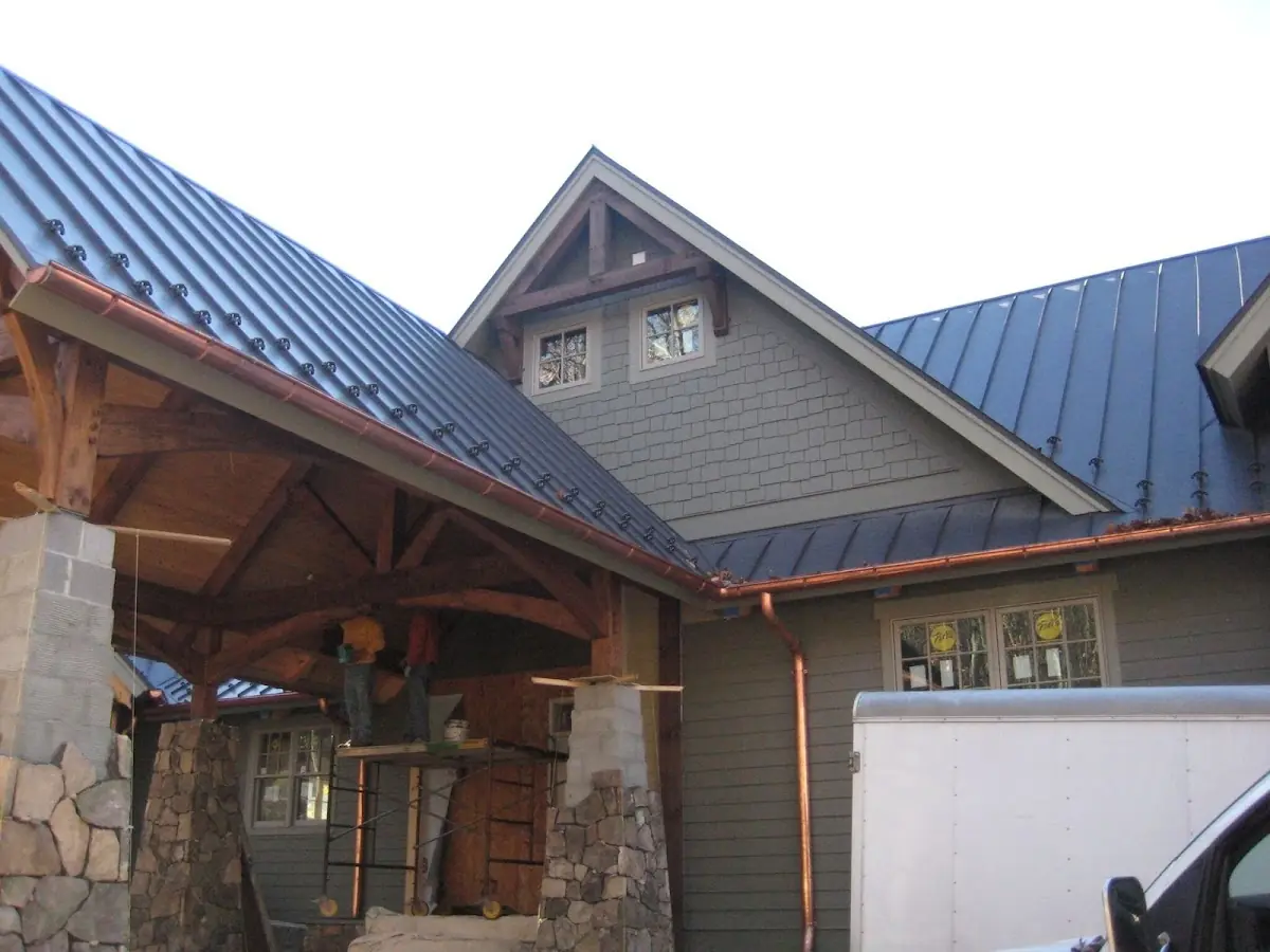 Craftsman Roofing team delivering quality roofing work in Los Feliz
